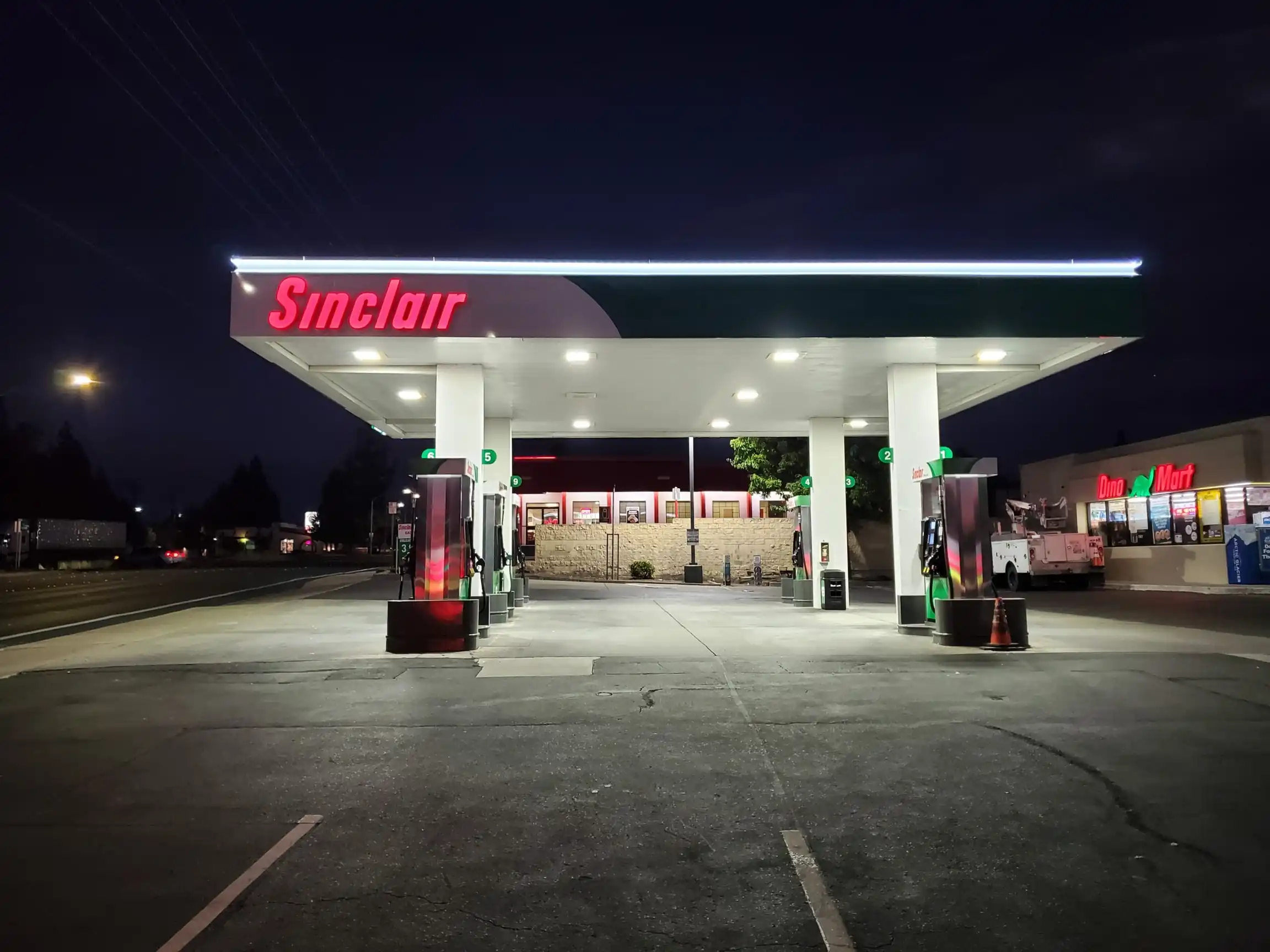 Commercial outdoor lighting project