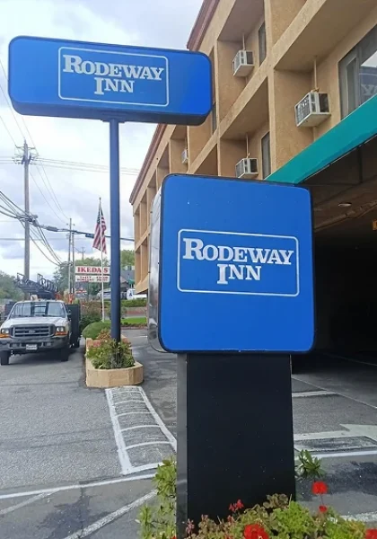 Rodeway Inn sign project by AA Sign Image